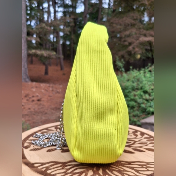 Le Miel Vegan PETA Approved Bright Yellow Knit Two-Way Crossbody Bag - Picture 4 of 11